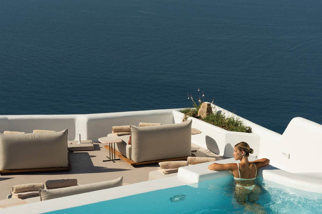 CANAVES ENA hotel in santorini